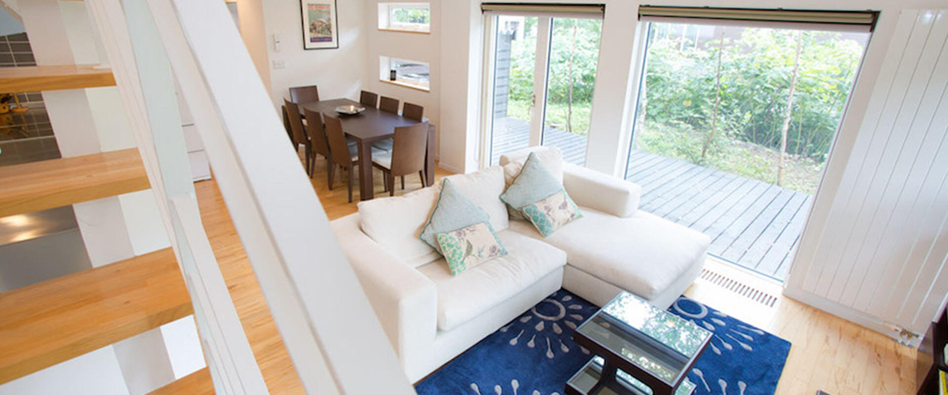Ajisai - Stairs to living area